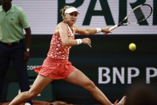 Jil Teichmann: rien à espérer contre la puissance d'Aryna Sabalenka. KEYSTONE/EPA/YOAN VALAT